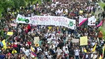 Multitudinarias protestas contra Duque sacuden a Colombia