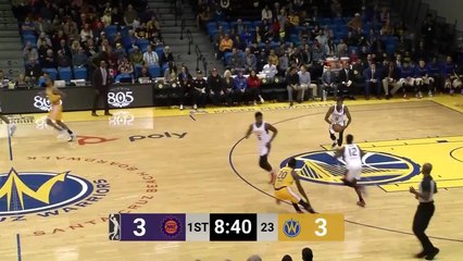 Tariq Owens Posts 17 points & 13 rebounds vs. Santa Cruz Warriors