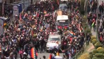 Dispersan con gases lacrimógenos una marcha en Bolivia