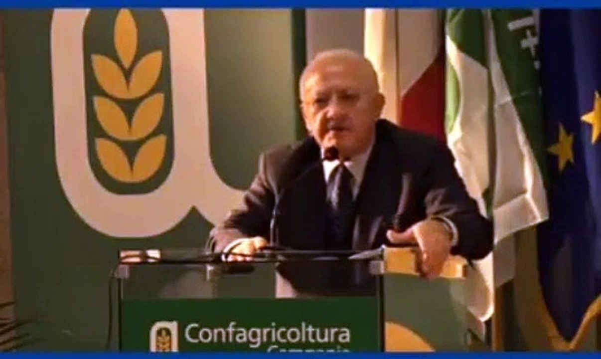 De Luca- Il Reddito di Cittadinanza dà stipendi ai camorristi (21.11.19)