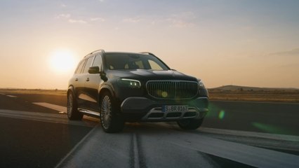 Mercedes-Maybach GLS 600 4MATIC Trailer