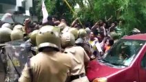 Students, Cops Clash at Protests Over Wayanad Girl’s Death by Snakebite
