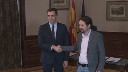 Los militantes opinan sobre el gobierno de PSOE y Podemos