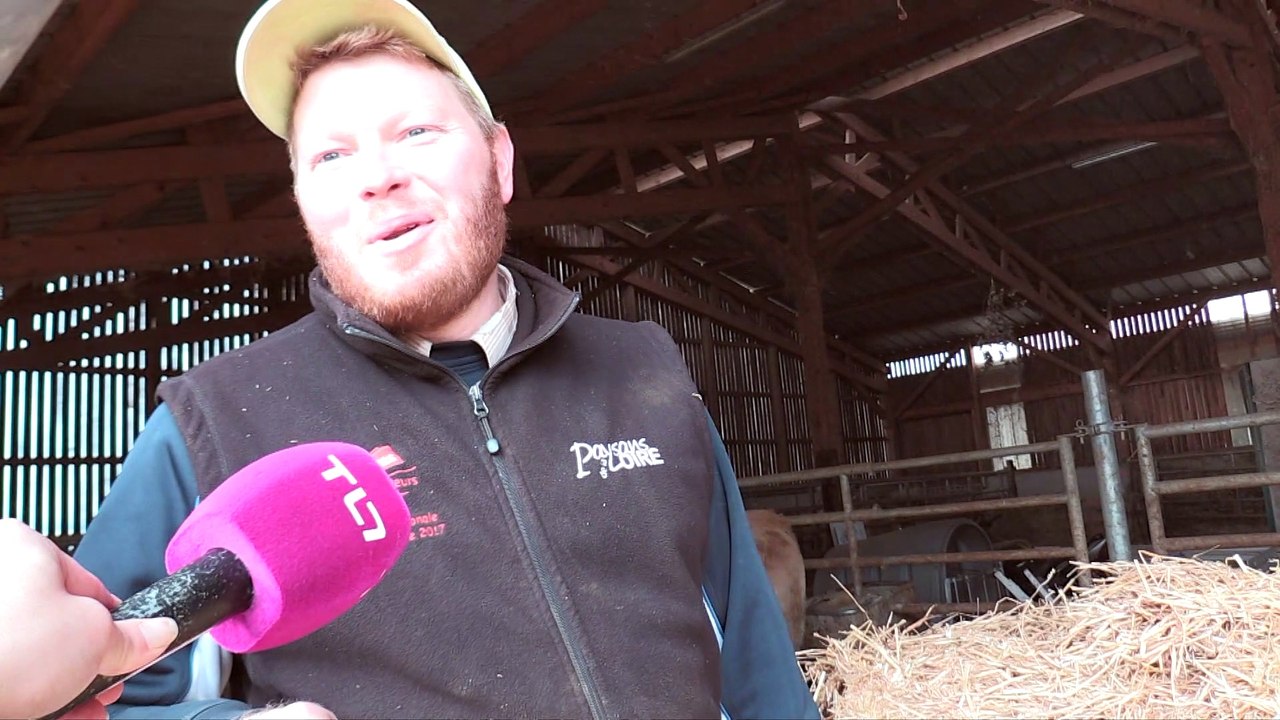 Charpentier de métier, il reprend une exploitation agricole