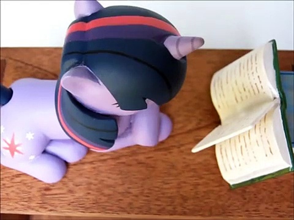 Twilight Sparkle- Reading is Magic Automaton
