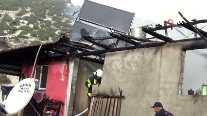 Sobadan çıkan kıvılcım evi küle döndürdü