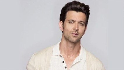Hrithik Roshan hikes his fee after Super 30 & War success | FilmiBeat