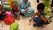 Indonesian father uses plastic waste to create toy cars for kids