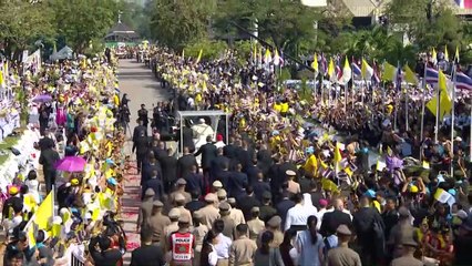 El papa pide a los católicos de Tailanda que "no tengan miedo"