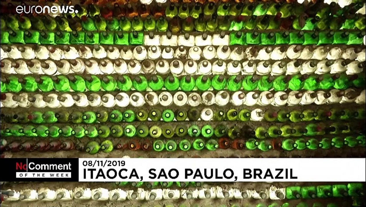 Boxen mit Boris Johnson und Kraulen auf dem Markusplatz