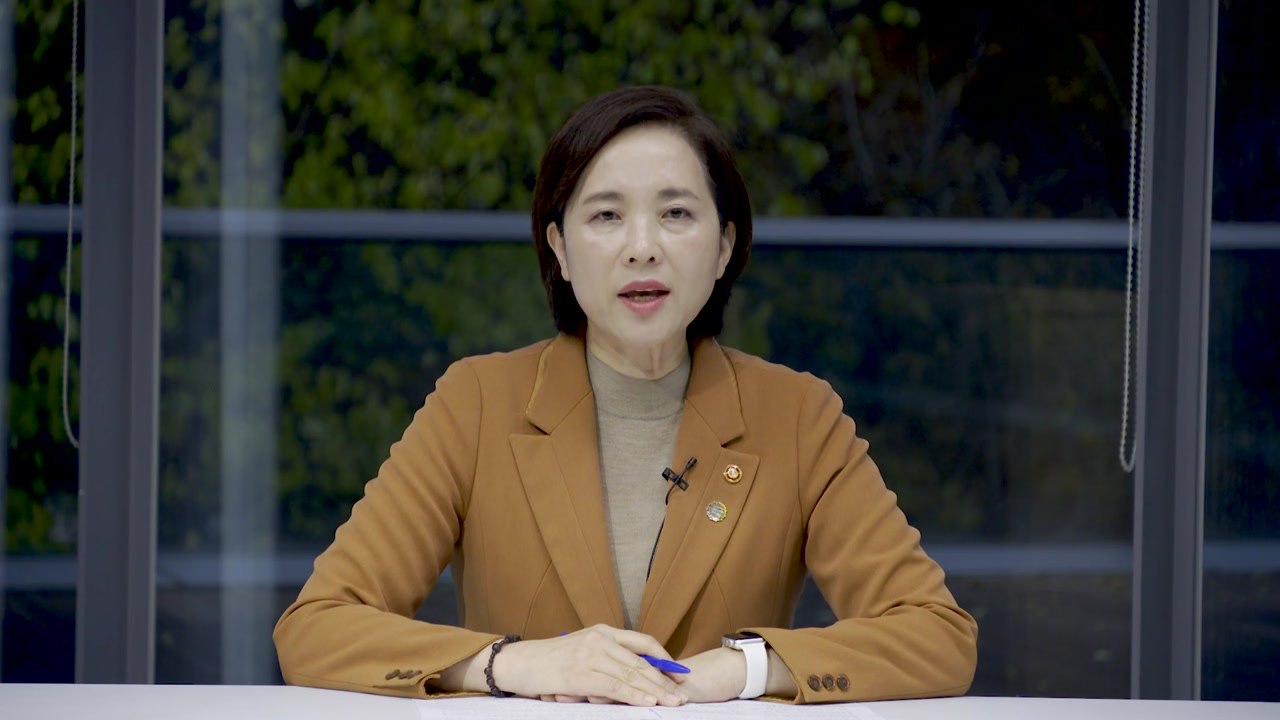 유은혜 "노래방 폭행 가해 학생, 허용되는 가장 엄중한 처분" / YTN