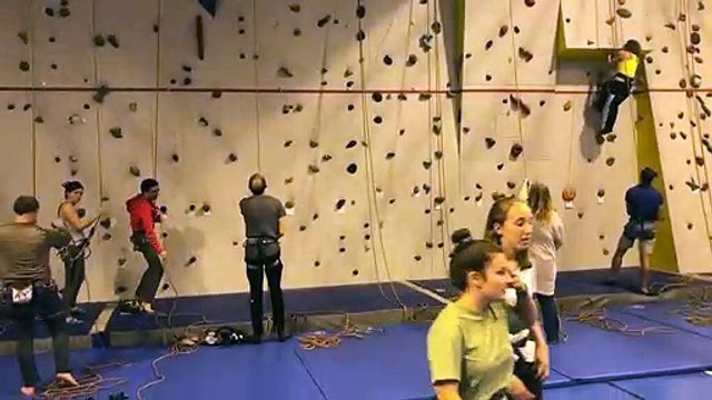 Le mur d'escalade du gymnase Riouall refait à neuf à Martigues