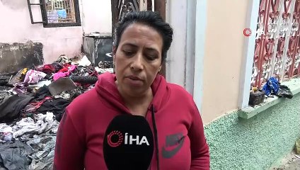 Evleri yanınca 15 kedi ve 2 köpeğiyle birlikte evsiz kaldı