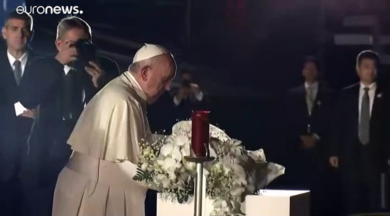 Papst betet in Nagasaki