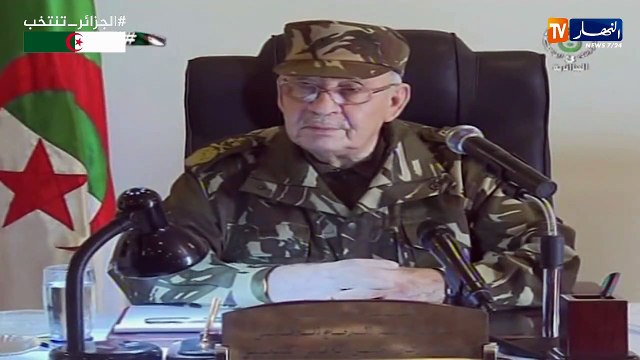 الفريق أحمد قايد صالح يشرف على تمارين بيانية تنفيذية بكل من ورقلة وبسكرة