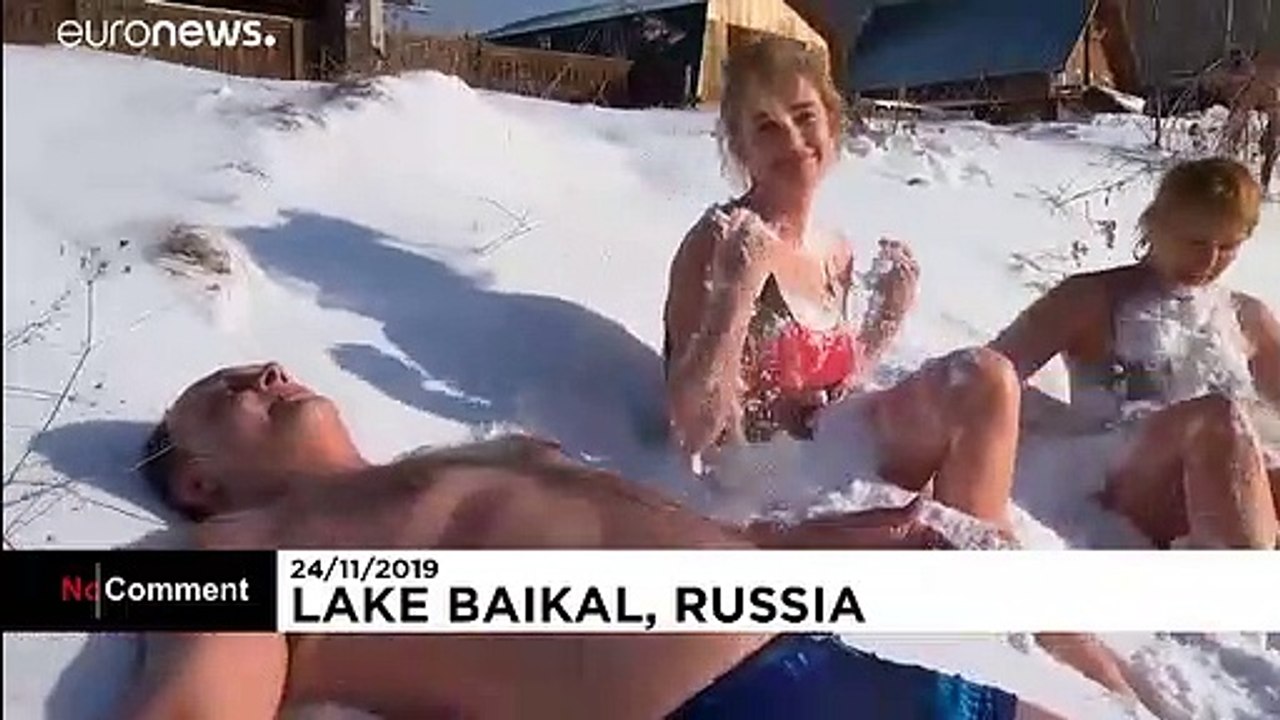 Las "morsas rusas" vuelven a las gélidas aguas del lago Baikal