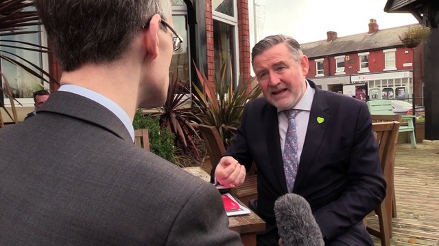 Public sector pay increase would boost small businesses, claims Labour shadow cabinet member