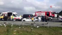 TEM otoyolu Kavacık mevkiinde meydana gelen trafik kazasında araç ikiye bölündü.
