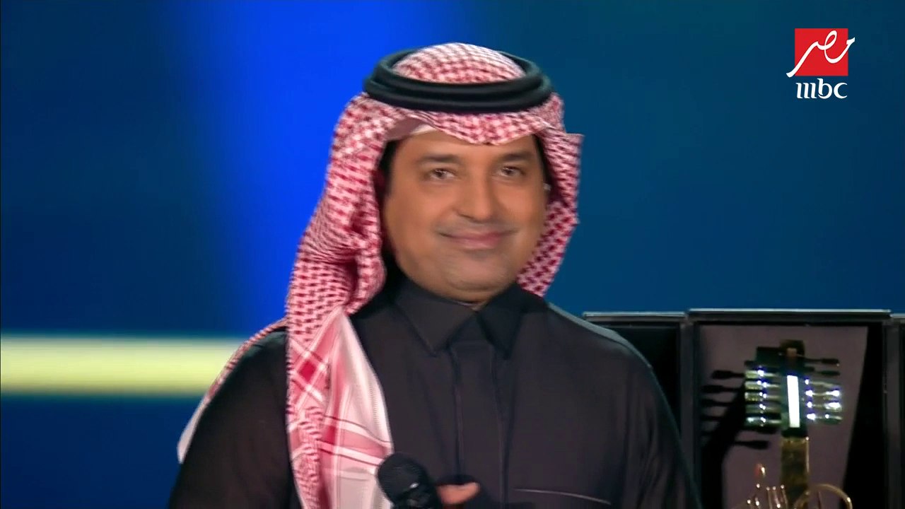 معالي المستشار تركي آل الشيخ يفاجئ راشد الماجد باتصال هاتفي أثناء تكريمه في "ليلة السندباد" بموسم الرياض