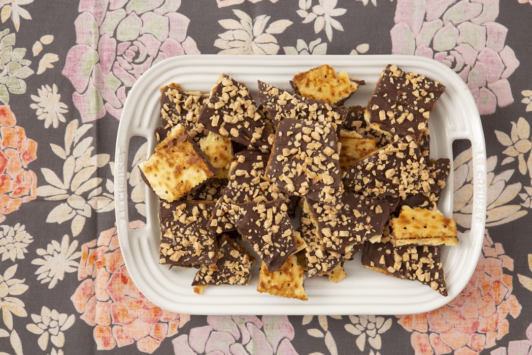 Make-It-Mine Cracker Candy