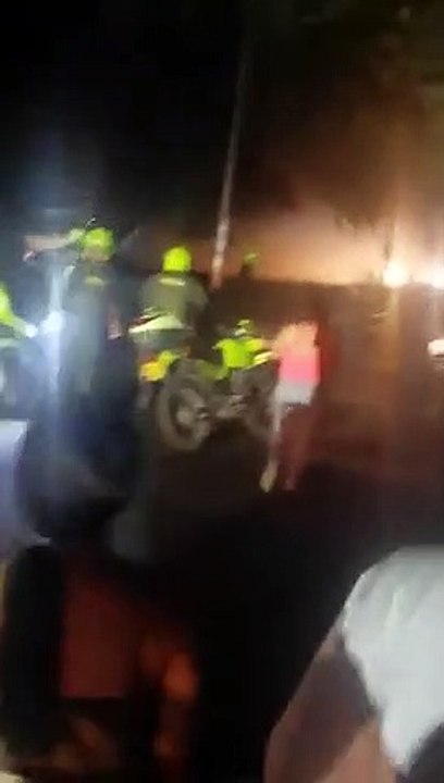 Ataque con un coche bomba contra estación de la Policía Nacional en Colombia deja al menos 3 muertos y 10 heridos