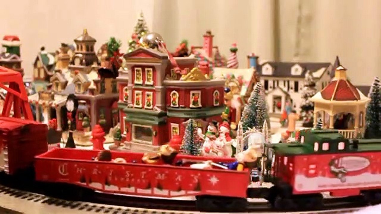 Christmas Village and Christmas Trains 2018