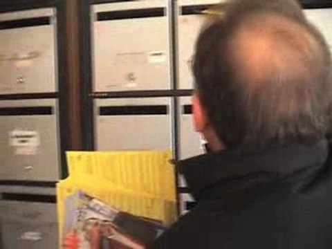 tracts dans les boîtes au lettres / partie 2