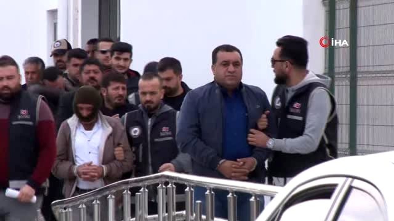 Analı-kızlı, babalı-oğullu arazi çetesine "Akbaba" operasyonu