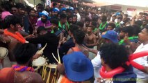 fight between singari melam teams and committee
