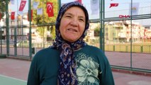 Durdu teyzeye Hülya Avşar'dan davet