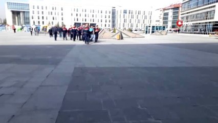 Jandarma ekipleri operasyonla paha biçilemeyen saf altın Hz. İsa heykeli ele geçirdi