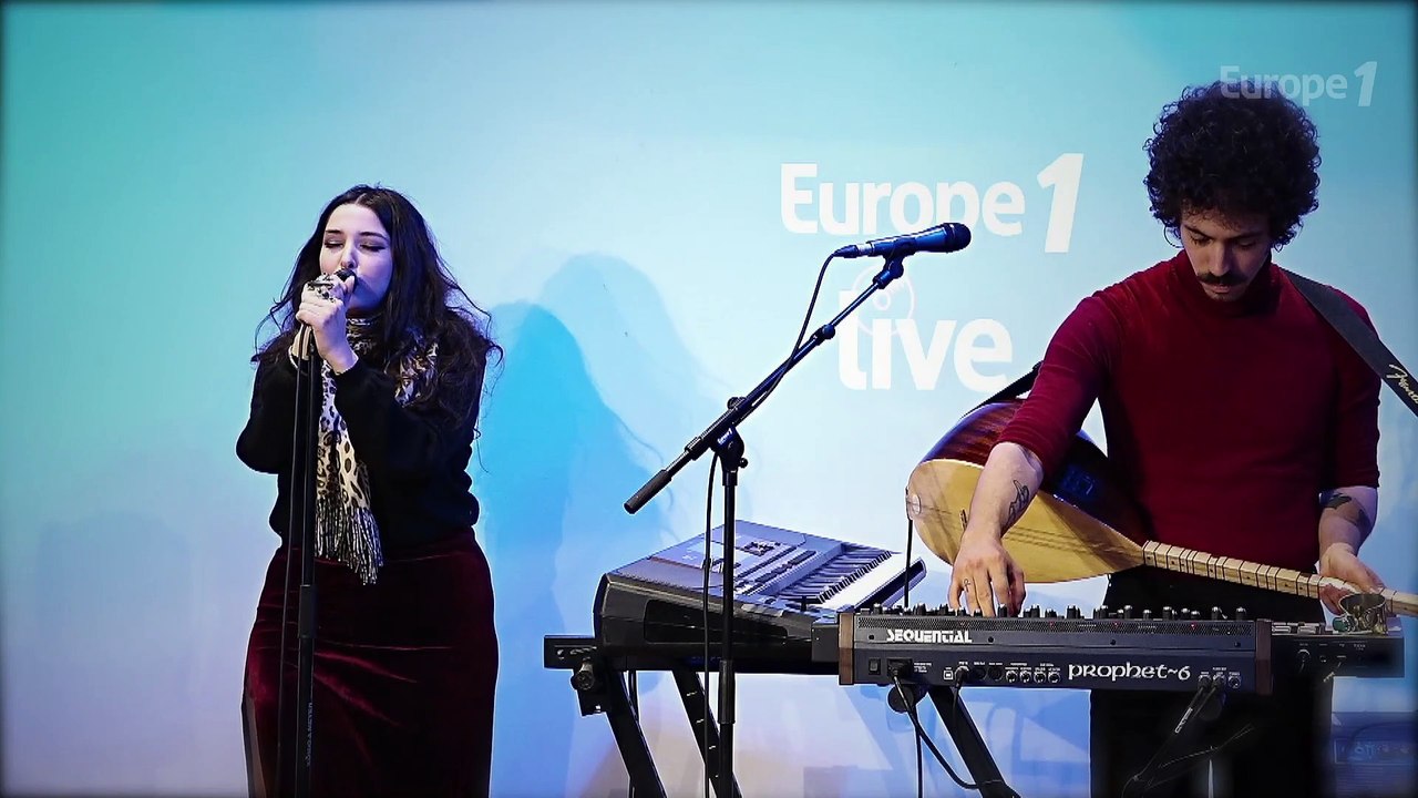 VIDÉO - Mauvais Œil interprète "Eve lève-toi" en live sur Europe 1