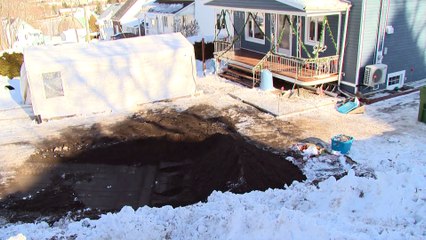 Un camion de déneigement se renverse à Saint-Jean-de-Dieu