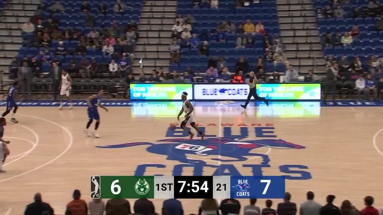Norvel Pelle Posts 10 points & 12 rebounds vs. Wisconsin Herd
