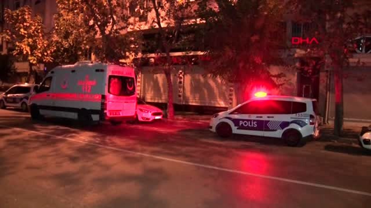 Zeytinburnu'nda uyuyan kocasını balta ile öldürdü