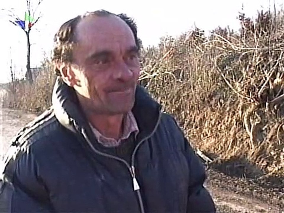 Covek cita mnogo knjiga