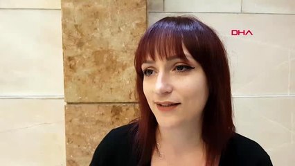 İzmir müzikseverlerden sokak hayvanlarına mama bağışı