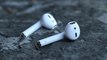 Vídeo viral: Pega en el suelo varios 'AirPods' en San Francisco y la gente reacciona así al pasar…