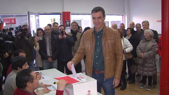 El 92% de las bases del PSOE avalan la coalición con Podemos