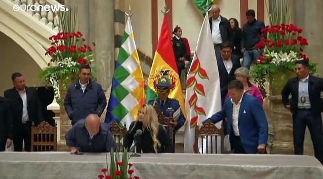 Βολιβία: Νέες εκλογές χωρίς τον Έβο Μοράλες για να λυθεί η πολιτική κρίση