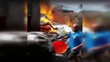 Facia!; Yolcu uçağı evin üzerine düştü