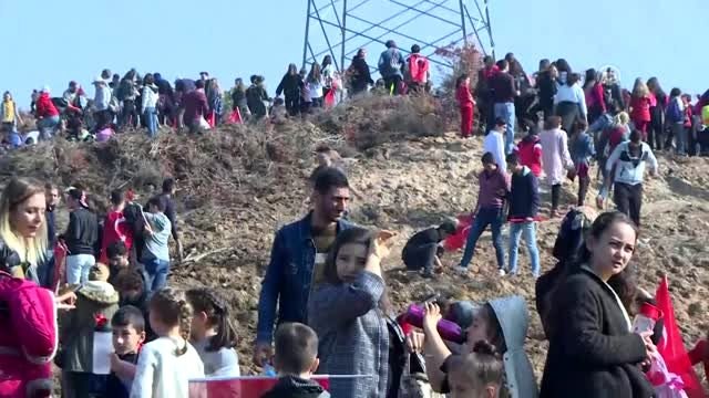 Pakdemirli ve Yıldırım, fidan dikme etkinliğine katıldı