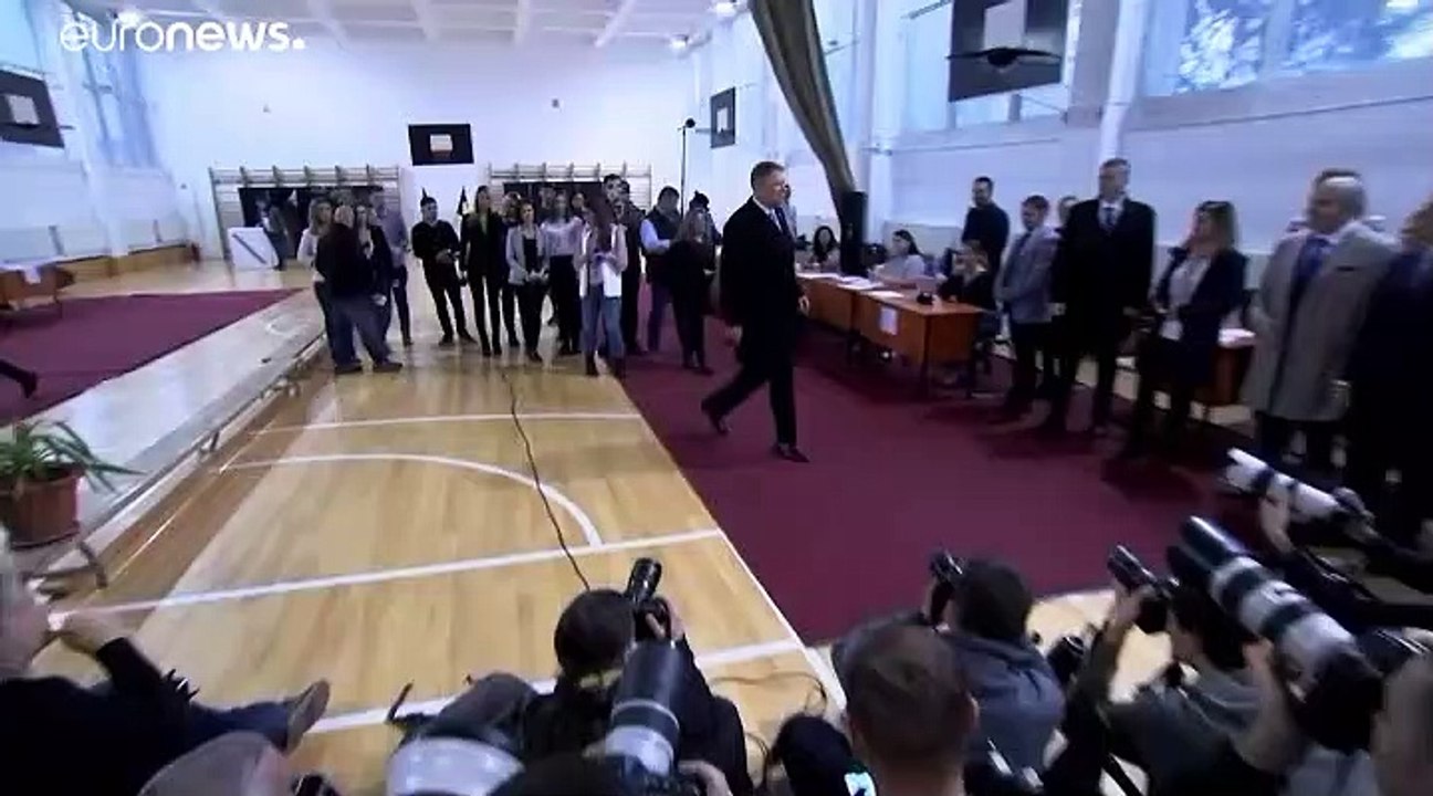 Klaus Iohannis é o favorito na segunda volta das presidenciais romenas
