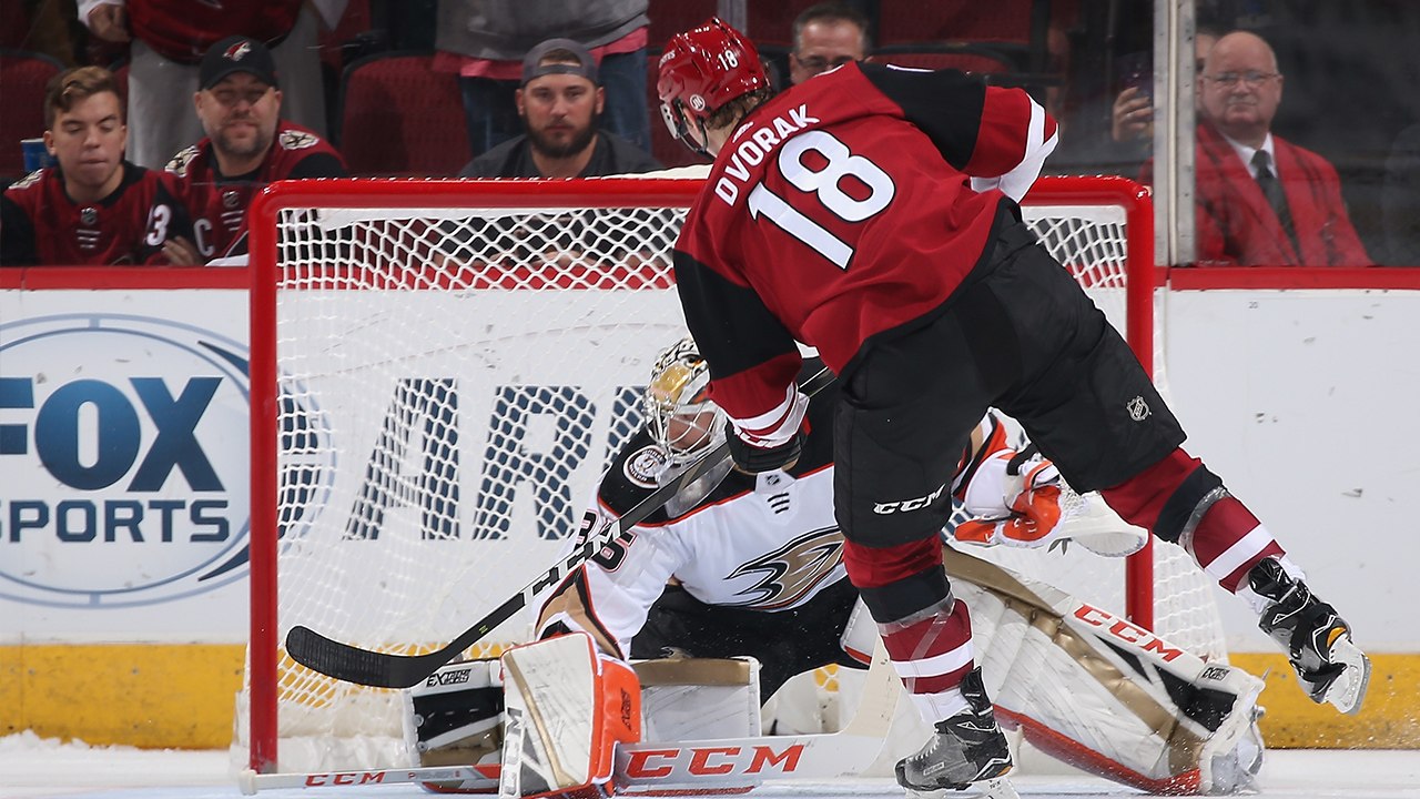 Ducks, Coyotes tangle in shootout