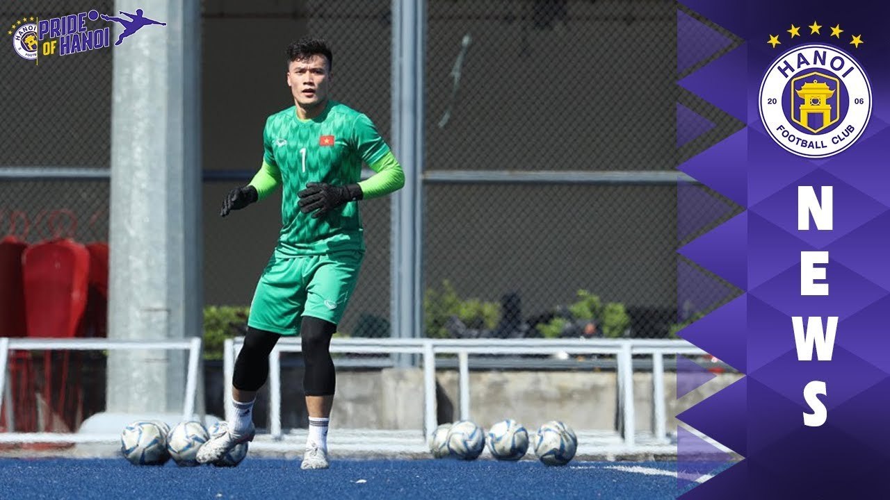 Bùi Tiến Dũng nô đùa với bóng trước trận đấu U22 Việt Nam - U22 Lào | SEA Games 30 | HANOI FC