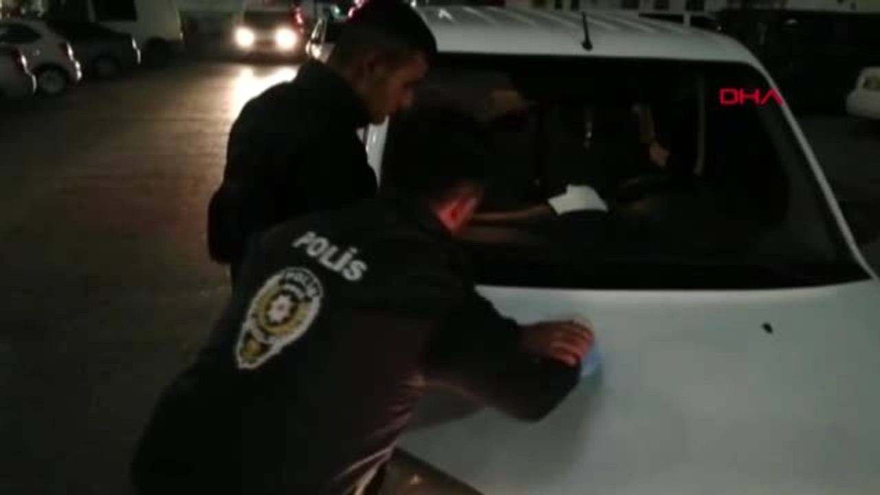 Kendisini 'polis' olarak tanıtan dolandırıcı, yolcu otobüsünde yakalandı