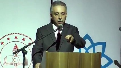 Vali'den damga vuran sözler! 'Öğretmen gibi otur'