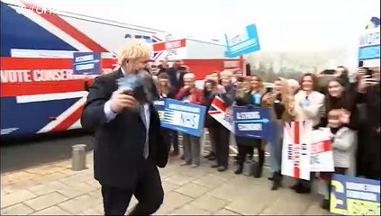 Τζόνσον: «Επενδυτικό τσουνάμι μετά το Brexit»