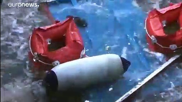 В открытом море спасли сотни мигрантов