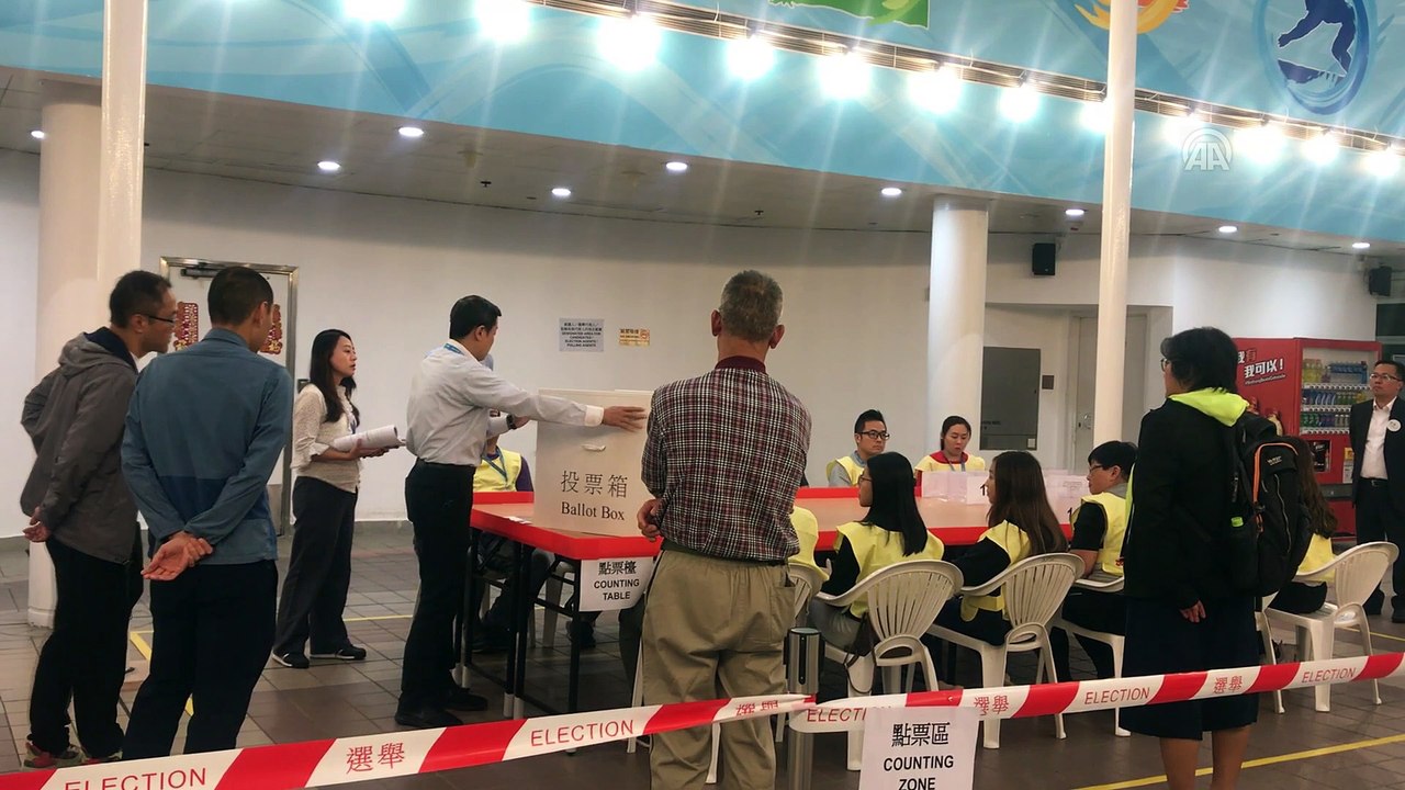 Hong Kong'daki yerel seçimde oy sayım işlemi başladı (2) - HONG KONG